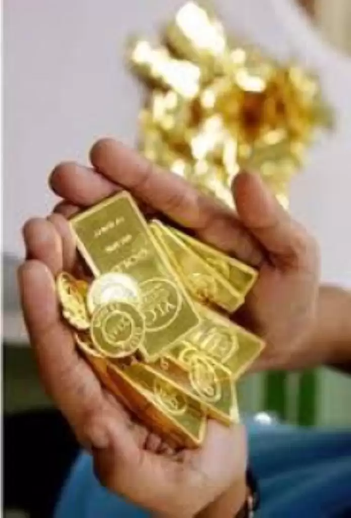 Akhir Pekan, Harga Emas Turun Menjadi Rp741.000 per Gram