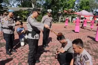 Sebanyak 32 Personel Polres Langkat Naik Pangkat