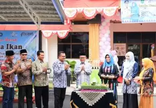 Hj Ismiatun Dampingi Tim Meranti Ikut Lomba Masak Serba Ikan