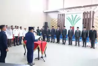 Plt Bupati Meranti Lantik 9 Pejabat Administrator dan Pengawas