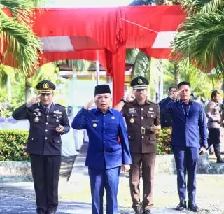 Plt Bupati Meranti Pimpin Upacara Ziarah Makam Pahlawan