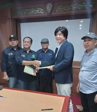 Bangun PLTS, PT Bumi Meranti MoU dengan Perusahaan Asal Korea