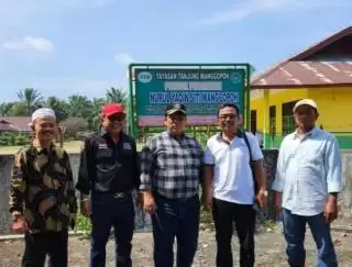 Di Ponpes Siti Manggopoh Cocok Integrasi Sawit dan Sapi