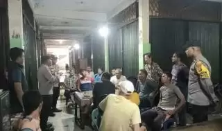 Kanit Binmas dan Bhabin Polsek Mandau Blusukan di Pasar Tradisional Mandau