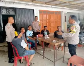 Kompak, Tiga Bhabinkamtibmas Cooling System ke Warga Binaan di Pematang Pudu