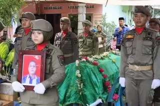 Korpri Unit Dinas Kominfo Gelar Upacara Pelepasan Jenazah Untuk Almarhum Mardin Haviz Malau