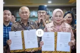 Kolaborasi MenKopUKM dan DPD RI Sokong Program Pabrik Minyak Makan Merah
