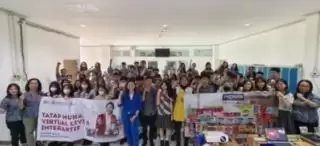 Bangun Kepercayaan Diri Public Speaking di SMP Pelita Kasih dan Priska Sahanaya, Pronas dan Sinotif