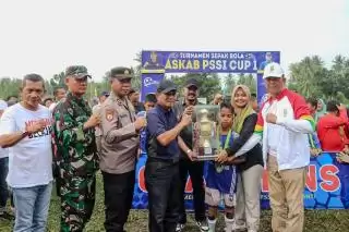 SD Al Hikmah Tebingtinggi Juara Turnamen Askab PSSI U 12