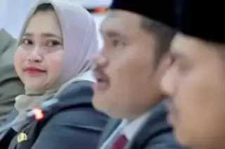 'Perang' Alat Kelengkapan Dewan