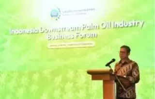 Lewat Forum Bisnis, Kemenlu Perkuat Diplomasi Kelapa Sawit