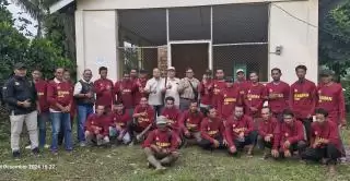 PT DJL Turunkan Konsultan dari Medan Atasi Ulat Api dan Kantung Serang Sawit Tiga Poktan Binaan