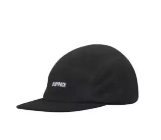 Topi Keren Gaya Maksimal Inspirasi Outfit Bodypack