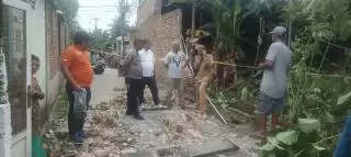 Satu Keluarga Tertimpa Tembok SPBU di Jamin Ginting, 2 Tewas 1 Luka-luka