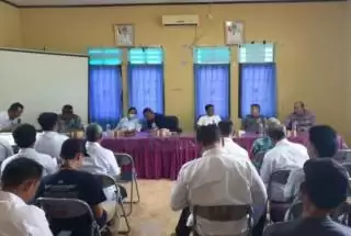 Warga Sekolaq Darat Blokade Truk CPO Lantaran Tak Sepakat dengan Perusahaan