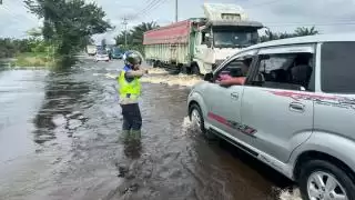 Banjir Surut, Jalan Lintas Timur di Pelalawan Kembali Normal