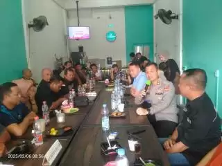Siap-siap! Polres Inhu Bentangkan Spanduk 'Usir Narkoba' di Setiap Desa