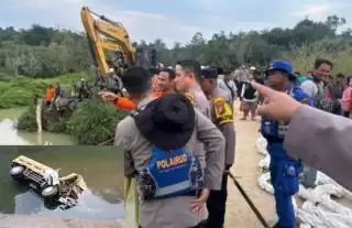 Truk Colt Diesel Terjun Bebas di Sungai Segati, Total 32 Orang Korban