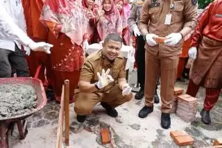 Camat Mandau Letakkan Batu Pertama Pembangunan Mushalla Korwilcam Mandau dan Batsol