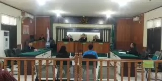 'Onde Mande'.., Dua Bendahara Bawaslu Inhu Divonis 1 Hingga 2 Tahun Penjara