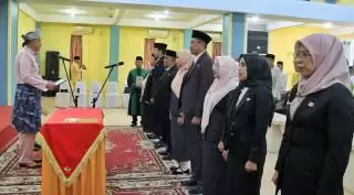 Lantik 9 Pejabat di Lingkup Pemkab, Ini Petuah Wabup Kepulauan Meranti
