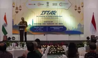 Pergelaran Perayaan Iftar Kerja Sama Kedubes India dan IndCham