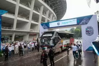 Lewat Program Mudik Aman Sampai Tujuan BUMN 2025 Puluhan Pemudik Diberangkatkan