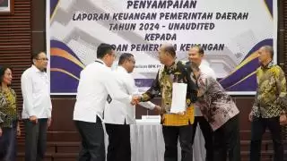 Bupati Langkat Serahkan Laporan Keuangan ke BPK Sumut, Optimis Raih WTP