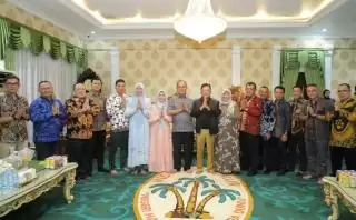 Perkuat Koordinasi Bangun Daerah, Bupati Asmar Silaturahmi dengan Bupati Inhil