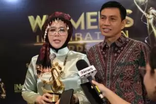 Zulva Fadhil Sabet Apresiasi Women's Inspiration Award iNews TV