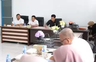 Komisi I DPRD Kepulauan Meranti Bahas Isu Kepegawaian di Rapat Kerja Bersama BKPSDM