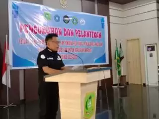H Asmar Kukuhkan PKK dan Tim Pembina Kepulauan Meranti