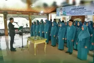 Bupati Fadhil Arief Lantik Pengurus TP-PKK dan Posyandu Kabupaten Batang Hari Periode 2025–2030