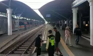 Total 212.734 Penumpang Gunakan KA Selama Libur Panjang Waisak di Daop 8 Surabaya