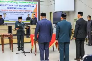 Lantik Tiga Pejabat Pimpinan Tinggi Pratama, H Asmar Tekankan Profesionalitas dan Integritas