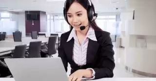 Optimalkan Layanan Pelanggan dengan CRM dan Call Center