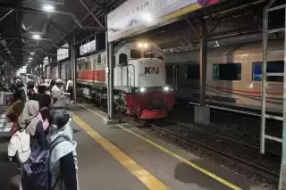 Total 27.479 Penumpang Gunakan Kereta Api di Wilayah Daop 8 Surabaya