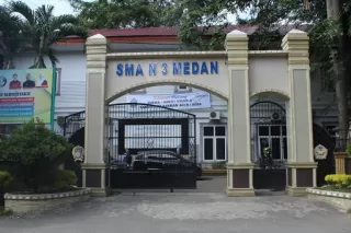 SMAN 3 Medan Diduga Terima 6 Calon Murid Baru Jalur Mutasi dengan Dokumen Palsu