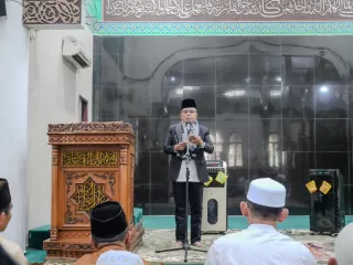 Bupati Kepulauan Meranti Salat Idul Adha 1446 H di Masjid Agung Darul Ulum