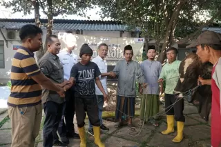 KAI Daop 4 Semarang Salurkan Ratusan Paket Daging Kurban ke Warga Semarang