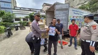Gencar! Satlantas Polres Inhil Sosialisasi Larangan Kendaraan Over Loading dan Over Dimensi