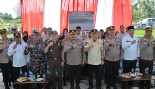 Polres Kepulauan Meranti Deklarasi 'Kampung Bebas Narkoba' di Desa Banglas
