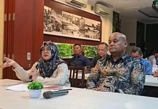 Bupati Siak Afni Turunkan Harga Gas 3 KG