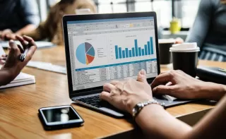 Ini Alasan Pebisnis Modern Beralih ke Akuntansi Berbasis Cloud