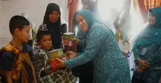 TP PKK dan Dinkes Rohul Taja Pemeriksaan Kesehatan Gratis, Sunat Massal dan Deteksi Dini Kanker Serviks