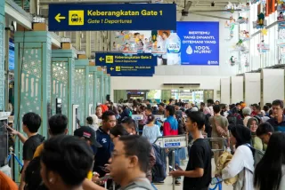 Stasiun Pasarsenen Paling Favorit Selama Libur Sekolah