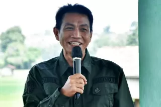 Bupati Fadhil Arief Balik Kampung Hadiri Sedekah Bubur Petani Pasar Terusan