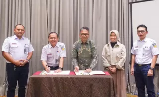 KAI Properti dan SMI Teken MoU Pengembangan Sistem Persinyalan dan Elektrifikasi
