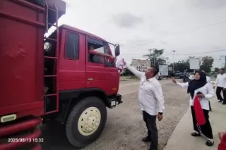 Pasukan Ahmad Fathan Stop Sepeda Motor Emak-emak Hingga Truk Bermuatan