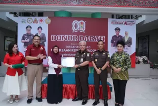 Kejati Sumut Gelar Donor Darah, Harli : Sebaik-baiknya Orang Adalah yang Bermanfaat bagi Orang Lain